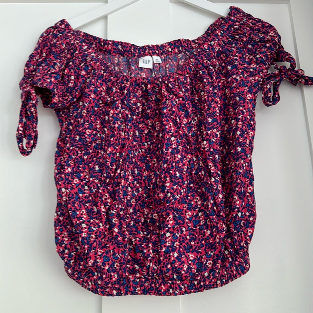 Gap Cropped Floral Top
